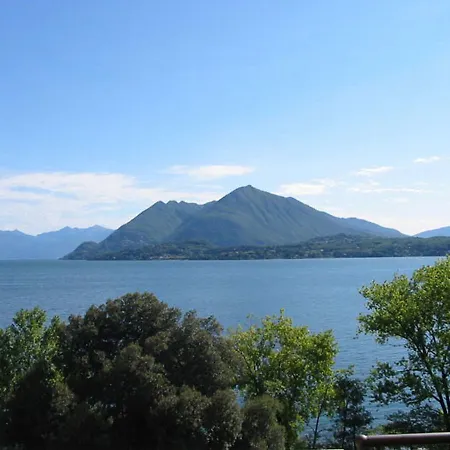 Verde Lago Apartment Stresa